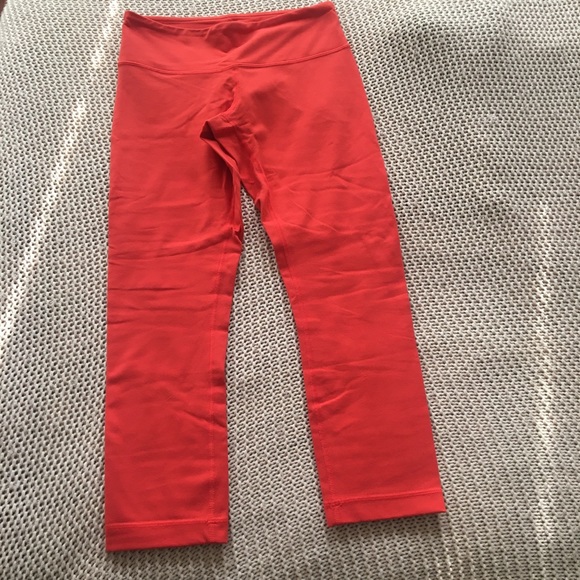 Lululemon Crops 23” - Picture 2 of 2